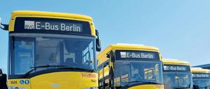 E-Busse des Typs Solaris Urbino 12 electric auf dem BVG-Betriebshof Indira-Gandhi-Strasse. 