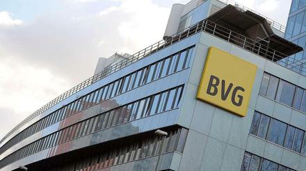 Streit um Millionen: Die BVG kämpft vor Gericht gegen die US-Bank JP Morgan