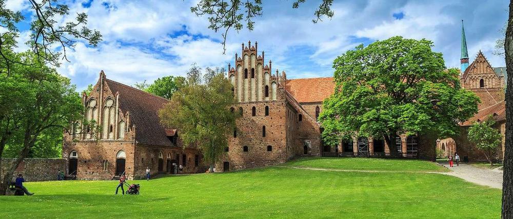 Nicht nur das Kloster Chorin bei Eberswalde steckt voller Geschichte und Geschichten, sondern auch dessen Umgebung