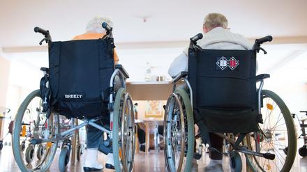 Besonders vulnerabel und besonders betroffen: Pflegeheime bleiben in Berlin ein Corona-Hotspot.