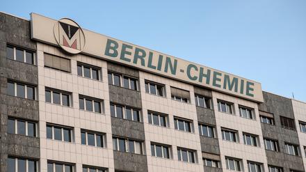  Firmensitz in Adlershof. Das Unternehmen liefert seit DDR-Zeiten pharmazeutische Produkte nach Osteuropa und Russland.