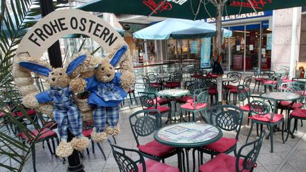 Cafés und Restaurants bleiben auch zu Ostern zu.