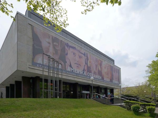 Die Welt zu Gast in Dahlem. Das Ethnologische Museum und das Museum für Asiatische Kunst beherbergen einzigartige Kulturgüter, sollen aber 2018 nach Mitte ins Humboldt-Forum ziehen.