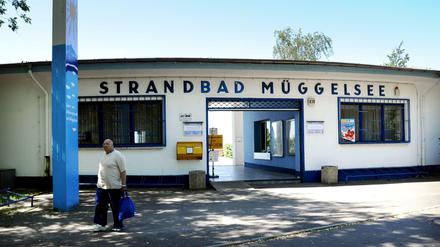 Das Strandbad Müggelsee am Fürstenwalder Damm 838 in Berlin-Köpenick feierte 2012 seinen 100. Geburtstag.
