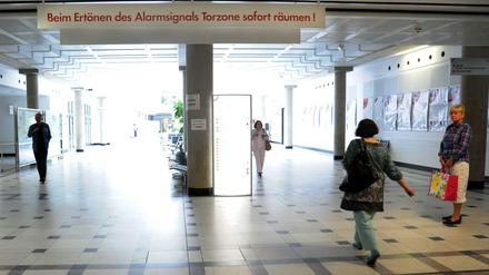 Der Eingang im Vivantes-Klinikum Neukölln 2012 - oft ist es dort viel voller.