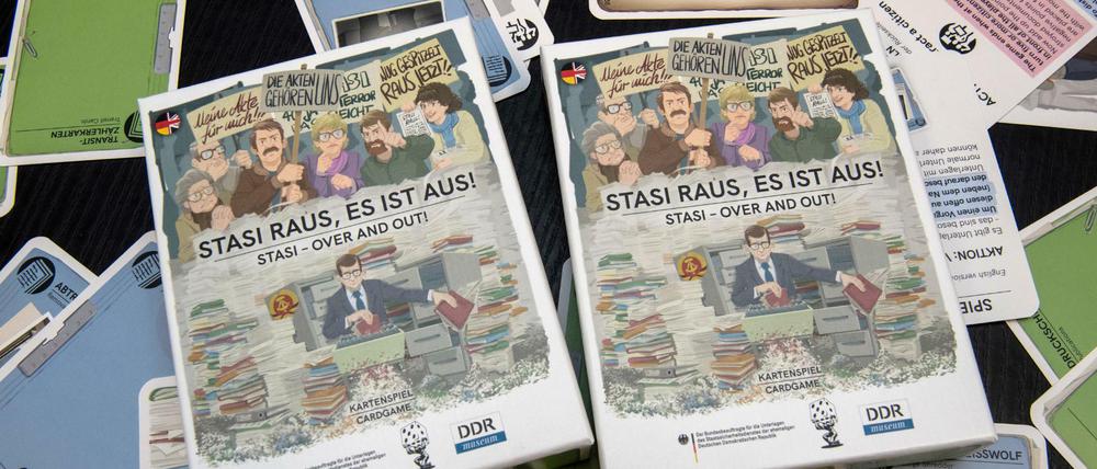 Die Entwicklung des Kartenspiels "Stasi raus, es ist aus!" wurde vom DDR-Museum und Stasi-Unterlagen-Archiv unterstützt. 