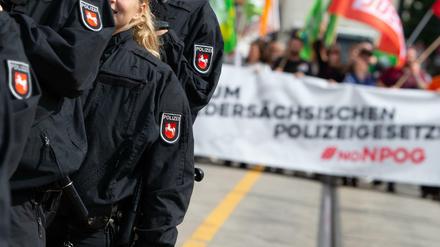 Proteste gegen die neuen Landespolizeigesetze gab es bereits in Bayern, NRW und in Niedersachsen.
