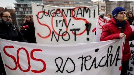 Anfang Februar demonstrierten bereits Beschäftigte des Sozial- und Erziehungsdienstes anlässlich der Tarifverhandlungen für den öffentlichen Dienst 