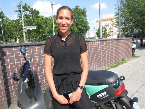 Community-Managerin. Samira Tanko bringt Coup-Kunden bei, wo sie parken dürfen.