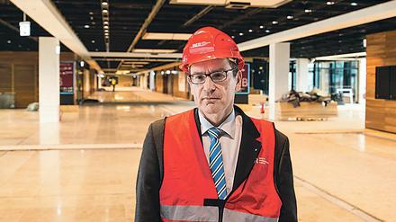 Steht unter Druck: Flughafenchef Karsten Mühlenfeld.