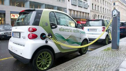 Noch sind Elektroautos im Stadtbild die Ausnahme. Auch im Helmholtzkiez bleibt das bis auf Weiteres so. 