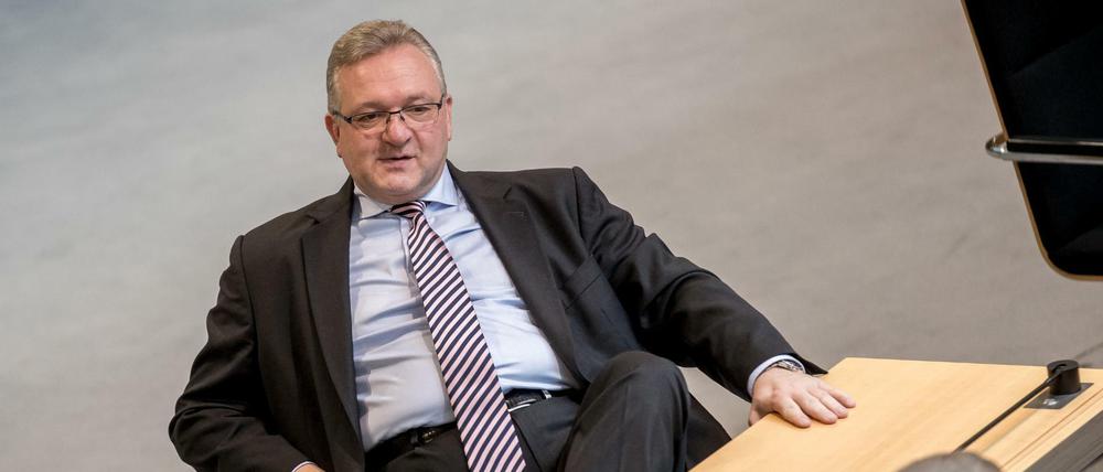 Mit dem Bundestag hat es nicht geklappt. Jetzt will Frank Henkel (CDU) im Abgeordnetenhaus weitermachen.