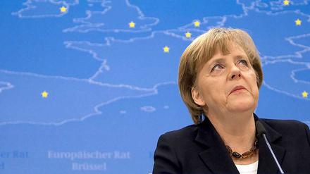 In der Währungskrise gilt Angela Merkels Solidarität hauptsächlich den Gläubigern der Banken, von denen viele in Deutschland sitzen. 
