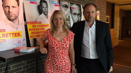 Daniela Kluckert, hier mit dem FDP-Landesvorsitzenden Christoph Meyer, wird Parlamentarische Staatssekretärin im Bundesverkehrsministerium.