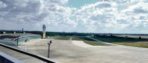 Blick vom Dach des Flughafens auf das Tempelhofer Feld.