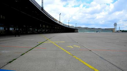 Am Sonnabend brausen Formel-E-Autos über den Tempelhofer Flughafen.