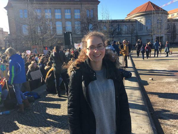 Franziska Wessel (15) aus Steglitz-Zehlendorf organisiert Friday for Future mit.