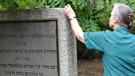 Der Gedenkstein erinnert an einen Schauprozess gegen Juden von vor 500 Jahren. 