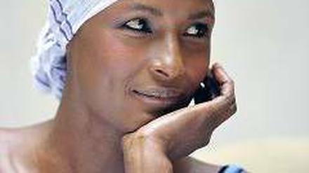 Waris Dirie will afrikanischen Frauen helfen, sich selbst zu helfen. Foto: ddp