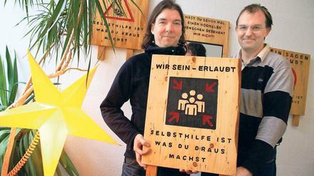 Einmalige Anlaufstelle. Jörg Schuh (links) und Thomas Schlingmann engagieren sich für den Verein „Tauwetter“.