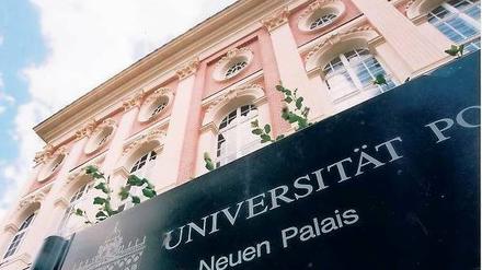 Immer mehr Berliner Abiturienten suchen sich für ihr Studium eine Universität im Land Brandenburg aus. 