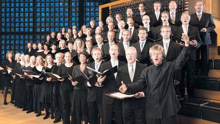 B wie Barock. Der Bach-Chor feiert in diesem Jahr seinen 50. Geburtstag. Unter der Leitung von Achim Zimmermann tritt er alle zwei Wochen in der Gedächtniskirche auf. 