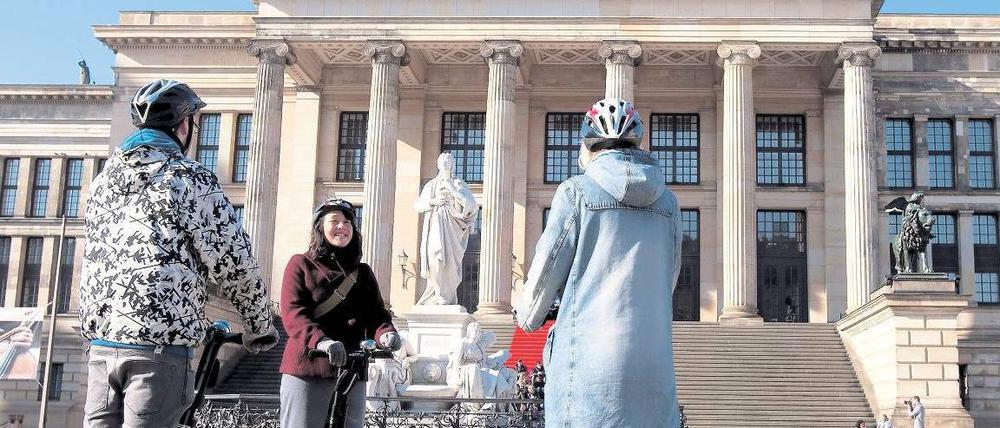 Touristen rollen an. Berlin ist das drittliebste europäische Ziel von Städtereisenden – hinter London und Paris, vor Rom.Foto: M. Hitij/dapd