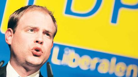 Liberale Probleme. FDP-Landeschef Christoph Meyer muss sich sorgen, dass seine Partei bei der Wahl im September an der Fünf-Prozent-Hürde scheitert. 