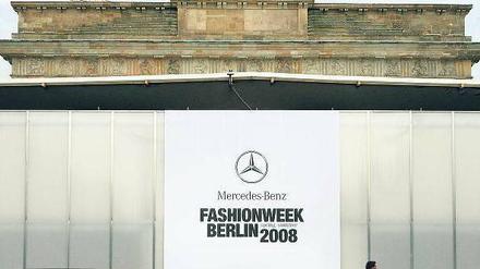 Die Fashion Week kehrt 2011 an einen prestigeträchtigen Ort zurück: Das Brandenburger Tor. 