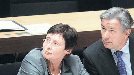 Senatorin Ingeborg Junge-Reyer und Berlins Regierender Bürgermeister Klaus Wowereit. 