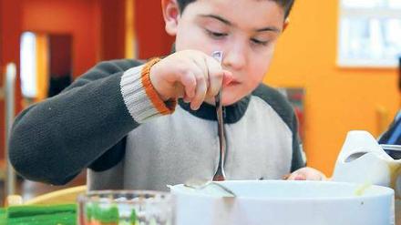 Keiner isst für sich allein. Laut Volksbegehren sollen alle Grundschüler subventionierte Mahlzeiten erhalten. 