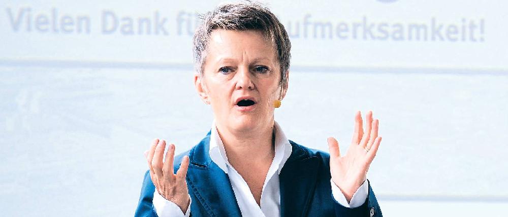 Gefragt und gefordert. Renate Künast hat als grüne Spitzenkandidatin bei der Wahl in Berlin ihre Ziele verfehlt. Sie wollte das Amt des Regierenden Bürgermeisters und ihre Partei zur stärksten Kraft machen. Jetzt ist der Landesverband zerstritten – und Künast auch als Fraktionschefin im Bundestag in der Defensive.