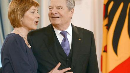 Gut lachen. Daniela Schadt und Joachim Gauck.