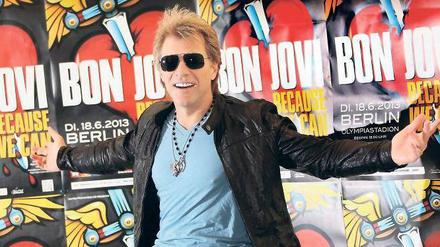 Da bin ich! Jon Bon Jovi ist ziemlich brav geworden: 23 Jahre verheiratet, vier Kinder, katholisch. Über sein Privatleben möchte der Sänger trotzdem nicht sprechen. Foto: dpa
