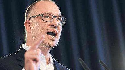 Klare Meinung. SPD-Parteichef Jan Stöß will einen Gesetzesentwurf ins Parlament einbringen, der die Schließung des Liegenschaftsfonds zur Folge haben könnte. Foto: dpa