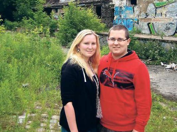 Anwohner Fabian Zschau und seine Freundin beobachteten und fotografierten die Brände rund um das Baudenkmal.