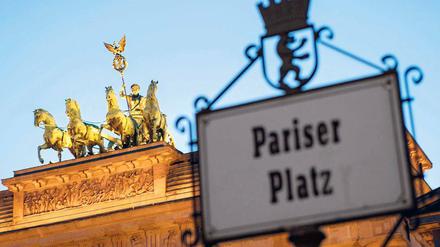 Der Pariser Platz vor dem Brandenburger Tor in Berlin-Mitte.