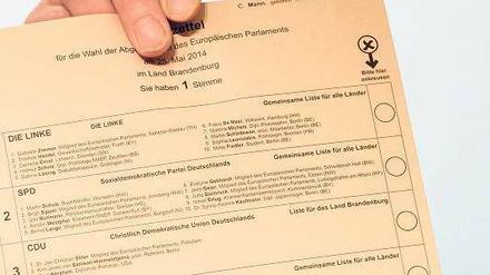 Ellenlang. Die Wahlzettel in Brandenburg schlagen diesmal alle Rekorde