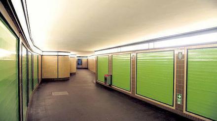 Ist da jemand? Auf den allermeisten U-Bahnhöfen gibt es kein Personal der BVG.