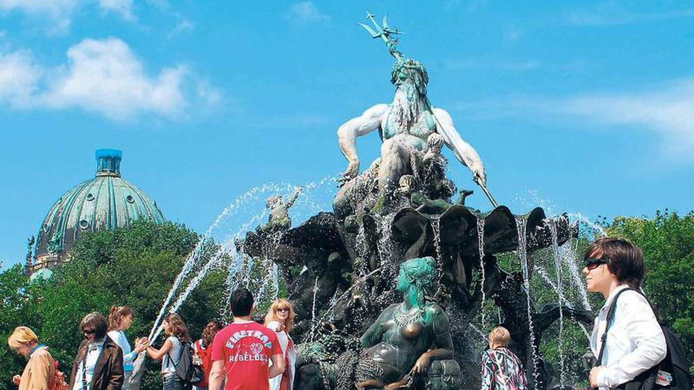 „Der Neptunbrunnen gehört vors Schloss“
