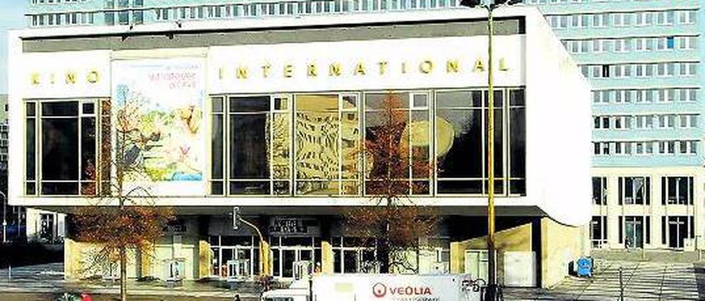 Das Kino "International" in der Karl-Marx-Allee.