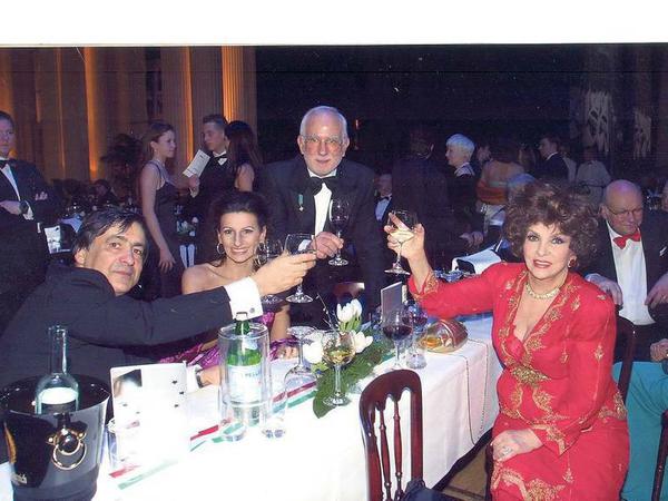 Ciao Padrone. „Bacco“-Chef Massimo Mannozzi kann nach 49 Jahren auf eine lange Liste prominenter Gäste verweisen.