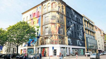 Großflächige Graffitis: In der Bülowstraße zieht künftig Street-Art ein.