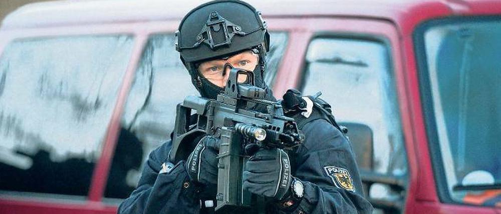 Aufgerüstet: Die in Brandenburg stationierte Bundespolizei-Einheit „BFE+“ unterstützt seit kurzem die Spezialeinheit GSG 9 im Anti-Terror-Kampf. 