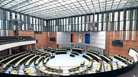 Der Plenarsaal. Der frühere Preußische Landtag wurde in den 1990er Jahren für das Berliner Parlament umgebaut. 