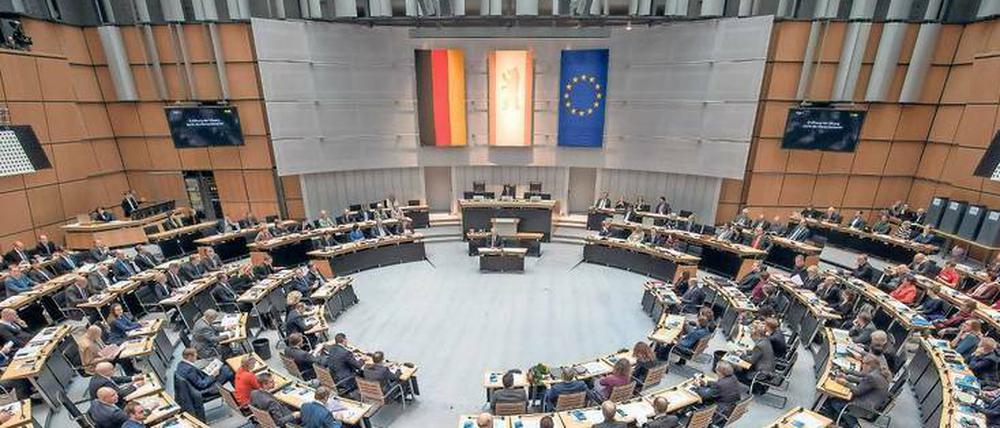 Neue Köpfe, alte Themen: Am Donnerstag hat sich Berlins frisch gewähltes Abgeordnetenhaus konstituiert. 