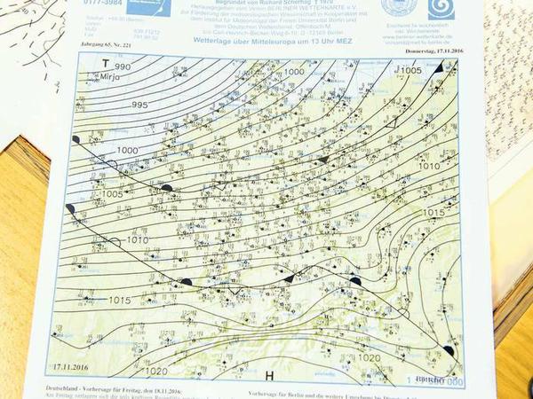 Beim eingetragenen Verein „Berliner Wetterkarte“ kann für 199 Euro eine Namenspatenschaft für ein Tiefdruckgebiet erworben werden. 