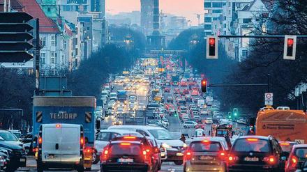 Auf der Standspur. Viele Straßen in Berlin sind schadstoffbelastet.