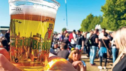 Über den Durst. Betrunkene Festbesucher gehören in Werder schon fast zur Folklore – sehr zum Missfallen der nüchternen Ausflügler. 