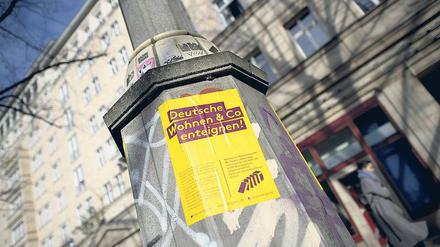 Bald wieder häufiger zu sehen: Plakate der Initiative "Deutsche Wohnen und Co enteignen".